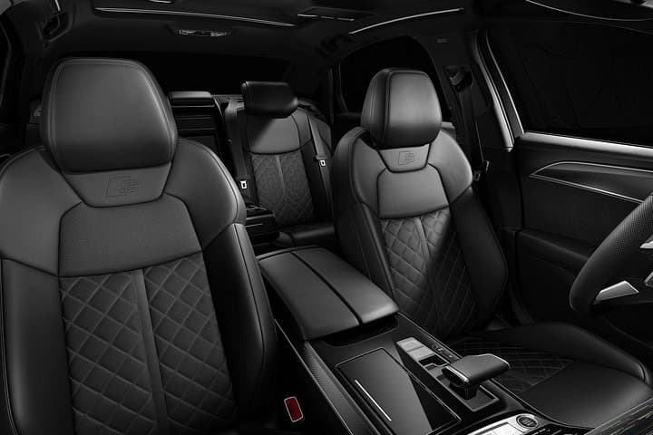 Private transfer from Vienna to the airport