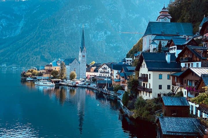 Private tour Salzburg - Mondsee - St. Gilgen with local driver