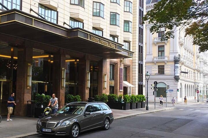 Private Transfer from Vienna Airport to Vienna City Hotel