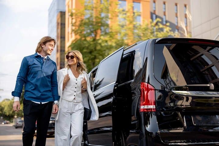 Private Transfer from Vienna Airport to Vienna City Hotel