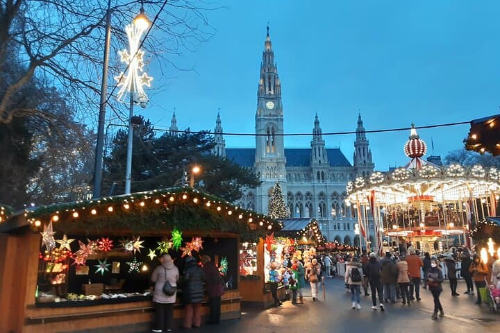 Christmas Markets & Shopping in Vienna