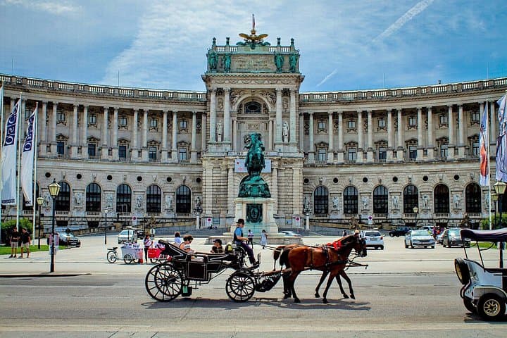 Imperial Treasury Ticket and City Sights Digital Tour in Vienna