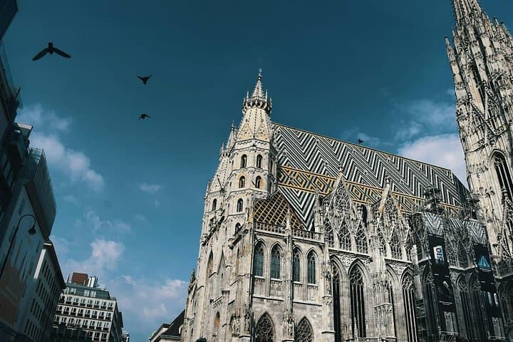 Imperial Treasury Ticket and City Sights Digital Tour in Vienna