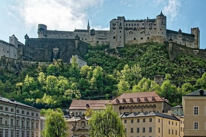 Austria Day Tour with Historic and Natural Sights