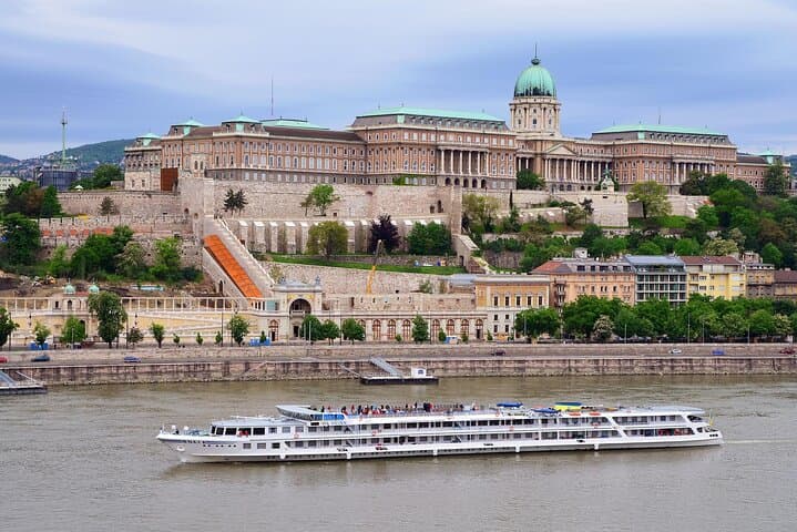 Bratislava and Budapest Private Full Day Trip from Vienna