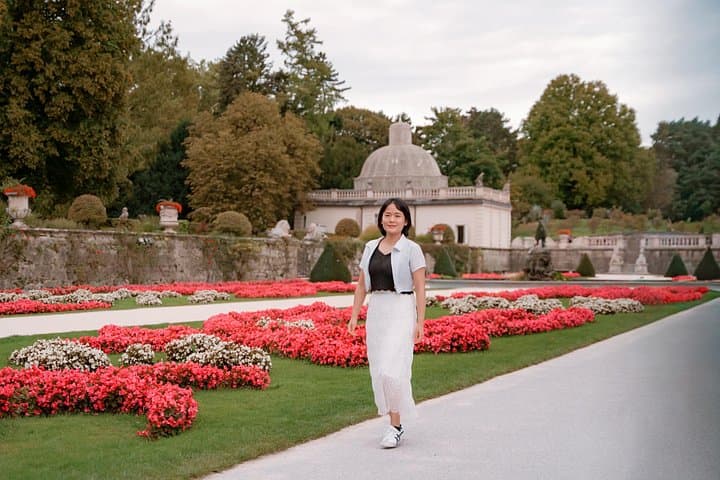Private Vacation Photoshoot with Photographer in Salzburg