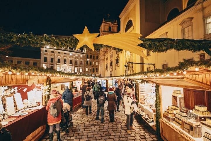 Vienna Christmas Magic Self Guided Walking Tour with an App