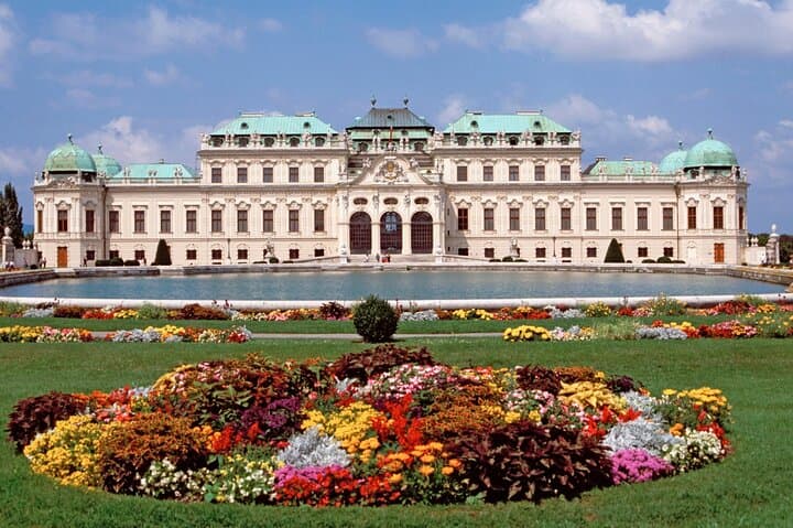 TOP Vienna : Private Guided Tour with your mobile
