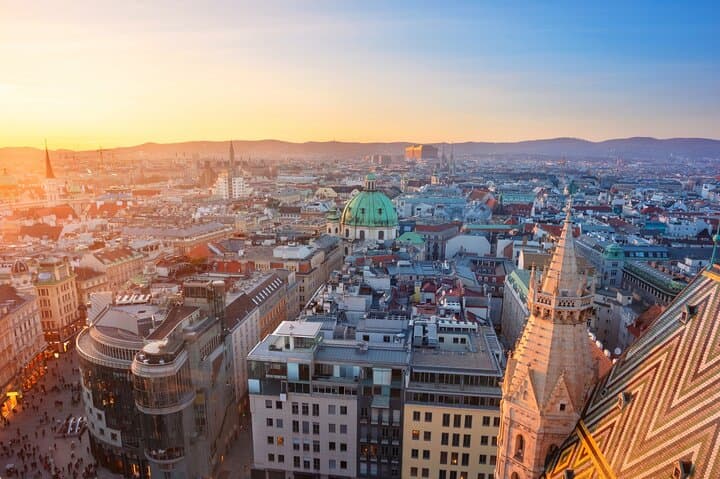 TOP Vienna : Private Guided Tour with your mobile