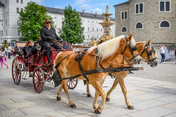 Salzburg Walking Tour with Audioguide on Your Smartphone