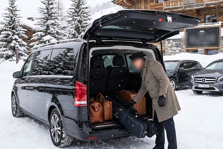 Private door-to-door ski transfer from Salzburg Airport to Zell am See