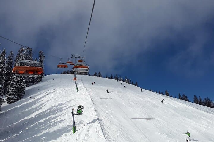 Zell am See ski transfer with private driver from Salzburg Airport