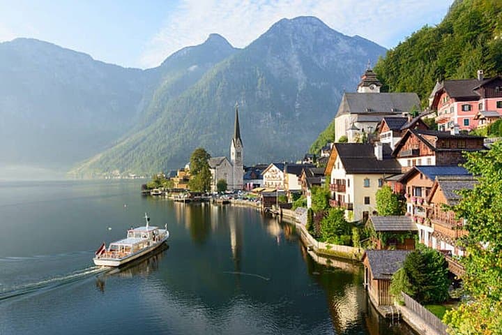Salzburg & Hallstatt Guided Day Trip from Vienna
