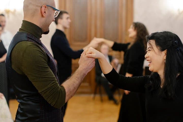 Viennese Waltz Workshop for Beginner Couples