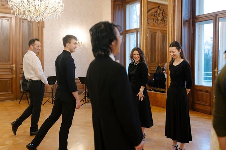 Viennese Waltz Workshop for Beginner Couples