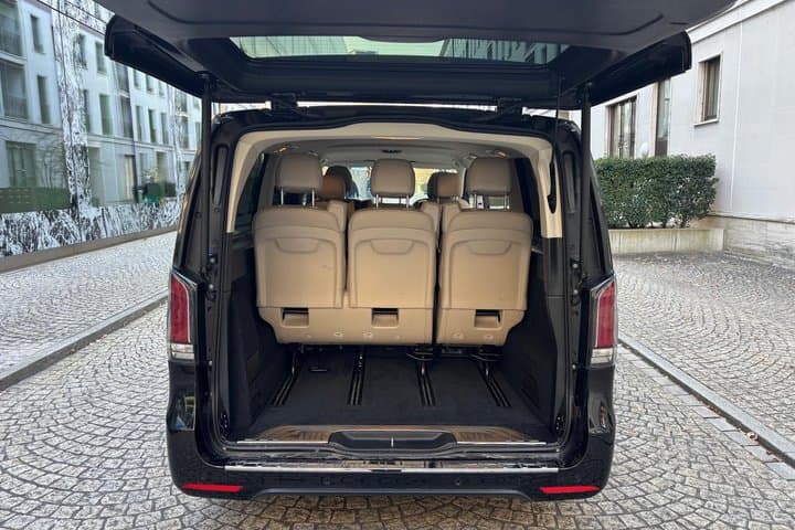 Private Transfer from Bregenz to Zurich Airport