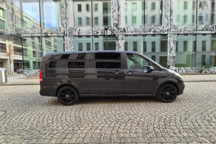 Private Transfer from Bregenz to Zurich Airport