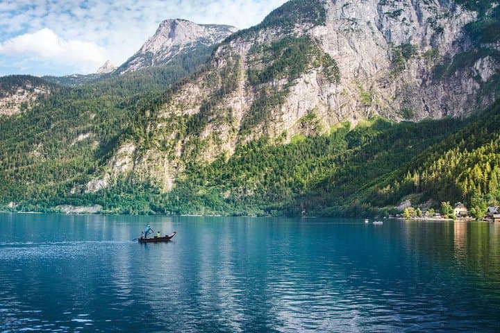 Hallstatt Day Trip from Vienna & Melk Stop in 20 Guide Languages