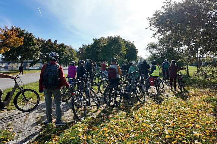 Vienna Imperial & Green E-Bike Tour