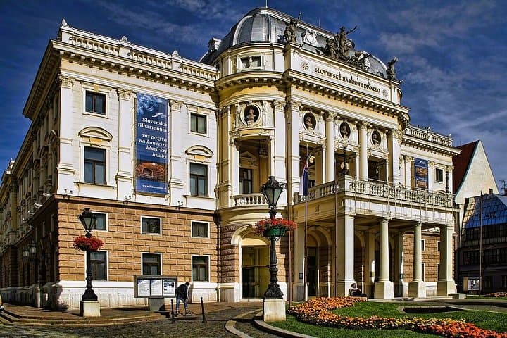 Private Day Trip from Vienna Budapest and Evening Bratislava