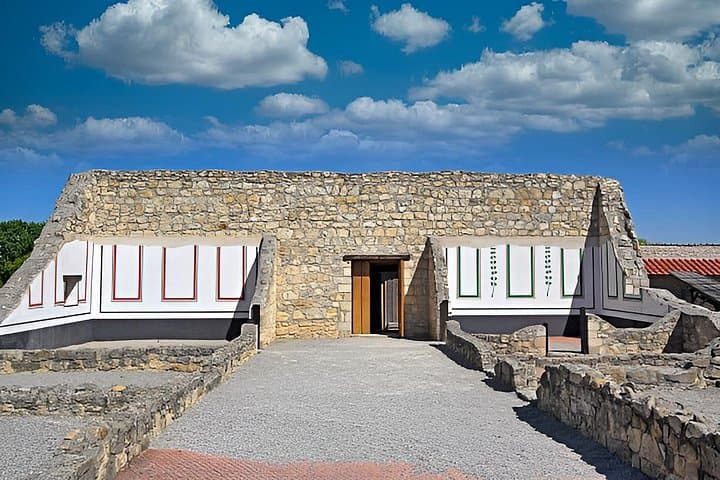 Private day tour Roman ruins wine tasting and outlet shopping