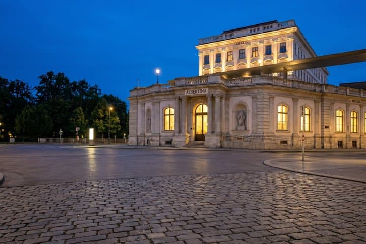 Private Customizable Walking Tour of Historic Vienna