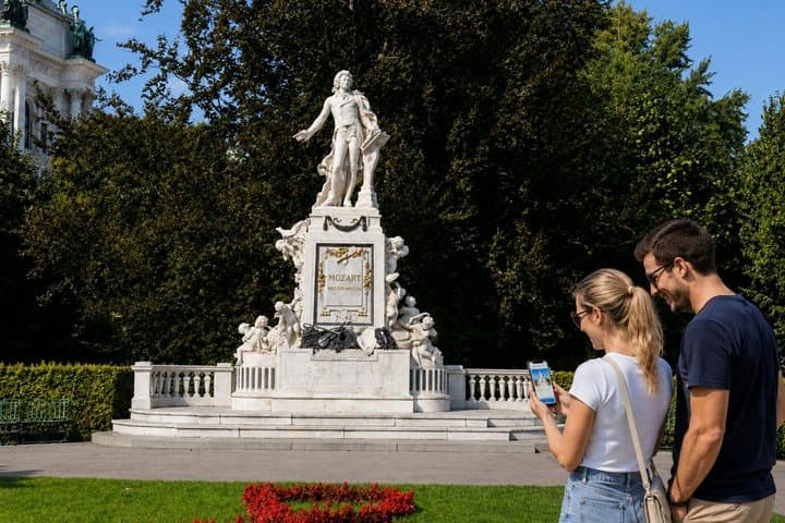 Vienna Scavenger Hunt & Highlights Self-Guided Walking Tour