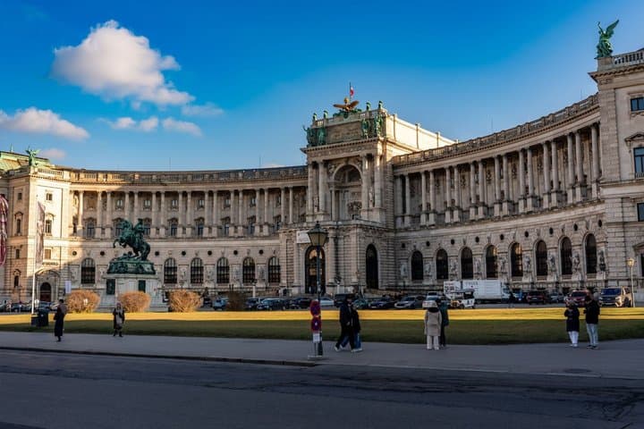 Vienna Scavenger Hunt & Highlights Self-Guided Walking Tour