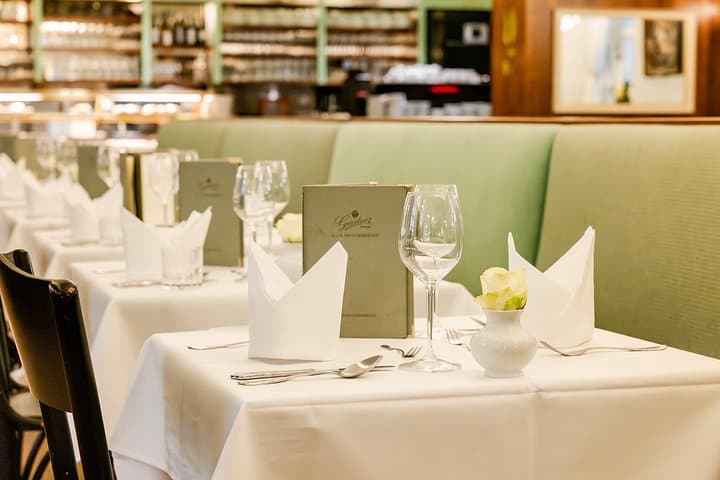 Evening at Schönbrunn Palace Vienna: 3-course Dinner and Concert