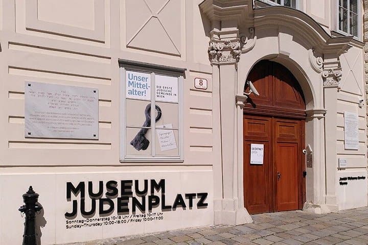 Jewish Traces and Hitler's Vienna