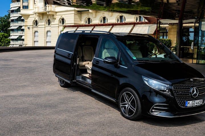 Private transfer Kitzbühel Ellmau to Salzburg Airport SZG