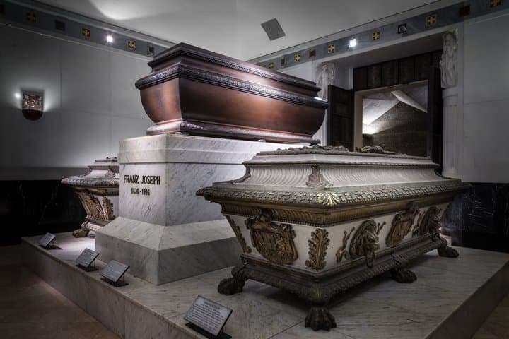 Admission with guided tour German to the Imperial Crypt Vienna